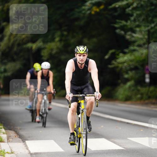 14.09.2025 - Stadtparktriathlon Michael Burmester http://msf.ph/oto/8911771 14.09.2025 11:19:14 Radfahren 797, 806, 835, 911, 914, 947, 969 meine-sportfotos.de