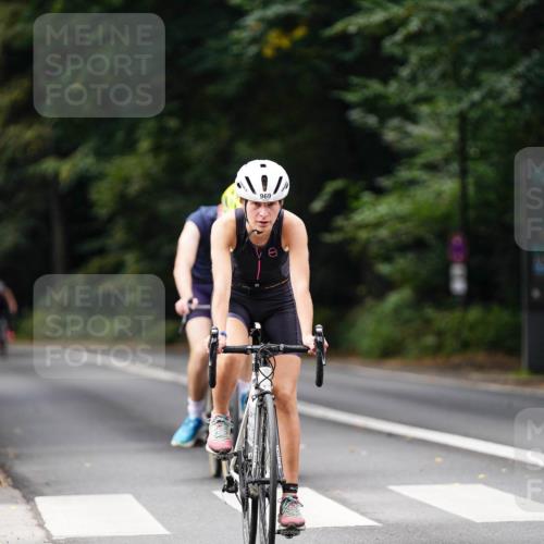 14.09.2025 - Stadtparktriathlon Michael Burmester http://msf.ph/oto/8911772 14.09.2025 11:19:16 Radfahren 797, 806, 835, 911, 914, 947, 969 meine-sportfotos.de