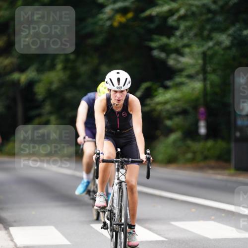 14.09.2025 - Stadtparktriathlon Michael Burmester http://msf.ph/oto/8911773 14.09.2025 11:19:16 Radfahren 797, 806, 835, 911, 914, 947, 969 meine-sportfotos.de