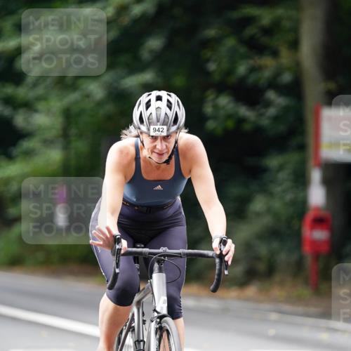 14.09.2025 - Stadtparktriathlon Michael Burmester http://msf.ph/oto/8911776 14.09.2025 11:19:25 Radfahren 846, 890, 905, 916, 942 meine-sportfotos.de