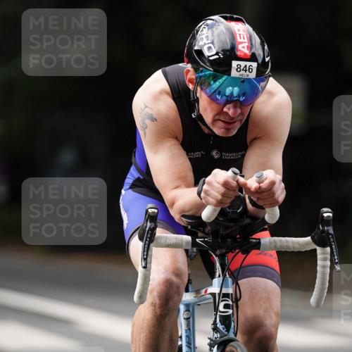 14.09.2025 - Stadtparktriathlon Michael Burmester http://msf.ph/oto/8911780 14.09.2025 11:19:27 Radfahren 846, 890, 905, 916, 942 meine-sportfotos.de
