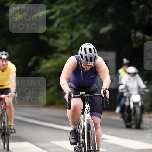 14.09.2025 - Stadtparktriathlon Michael Burmester http://msf.ph/oto/8911808 14.09.2025 11:20:03 Radfahren 841, 867, 925, 975, 984, 990 meine-sportfotos.de