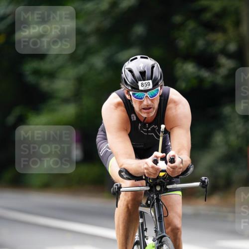 14.09.2025 - Stadtparktriathlon Michael Burmester http://msf.ph/oto/8911822 14.09.2025 11:20:22 Radfahren 772, 853, 859, 865, 872 meine-sportfotos.de