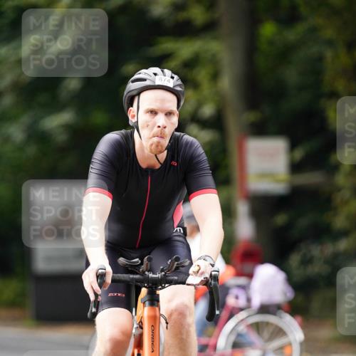 14.09.2025 - Stadtparktriathlon Michael Burmester http://msf.ph/oto/8911832 14.09.2025 11:20:33 Radfahren 838, 847, 874, 889, 917, 1018 meine-sportfotos.de