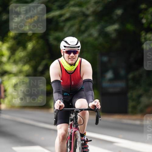 14.09.2025 - Stadtparktriathlon Michael Burmester http://msf.ph/oto/8911838 14.09.2025 11:20:40 Radfahren 838, 848, 861, 889, 897, 917, 938, 941, 1018 meine-sportfotos.de