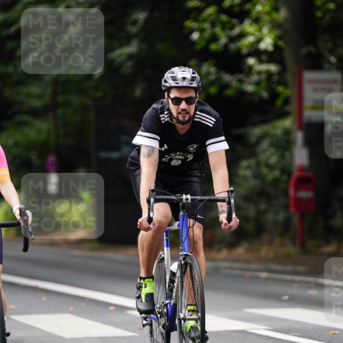 14.09.2025 - Stadtparktriathlon Michael Burmester http://msf.ph/oto/8911842 14.09.2025 11:20:45 Radfahren 838, 848, 861, 889, 897, 917, 938, 941, 989 meine-sportfotos.de