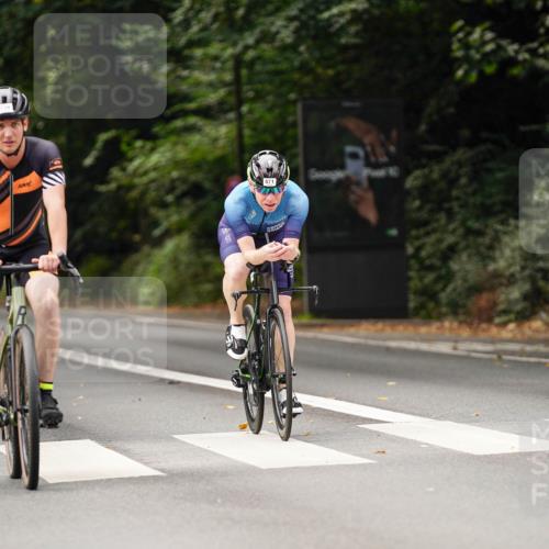 14.09.2025 - Stadtparktriathlon Michael Burmester http://msf.ph/oto/8911872 14.09.2025 11:21:38 Radfahren 734, 871, 891, 927, 955, 960 meine-sportfotos.de
