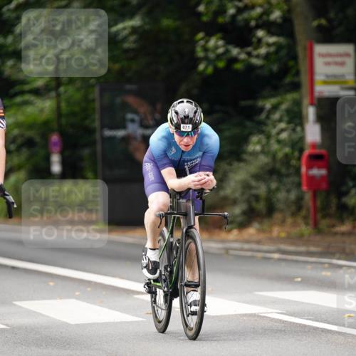14.09.2025 - Stadtparktriathlon Michael Burmester http://msf.ph/oto/8911875 14.09.2025 11:21:39 Radfahren 734, 871, 927, 955, 960 meine-sportfotos.de