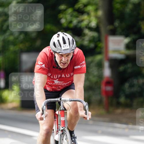14.09.2025 - Stadtparktriathlon Michael Burmester http://msf.ph/oto/8911891 14.09.2025 11:21:55 Radfahren 828, 873, 945, 978, 981 meine-sportfotos.de