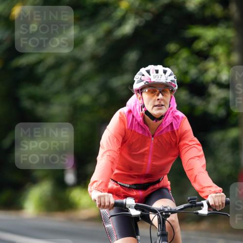 14.09.2025 - Stadtparktriathlon Michael Burmester http://msf.ph/oto/8911918 14.09.2025 11:22:22 Radfahren 850, 855, 997 meine-sportfotos.de