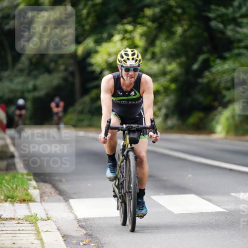 14.09.2025 - Stadtparktriathlon Michael Burmester http://msf.ph/oto/8911919 14.09.2025 11:22:23 Radfahren 850, 997 meine-sportfotos.de