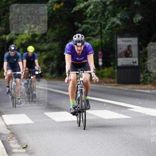 14.09.2025 - Stadtparktriathlon Michael Burmester http://msf.ph/oto/8911938 14.09.2025 11:22:47 Radfahren 862, 870, 875, 921, 957, 958, 998, 1001, 1002 meine-sportfotos.de