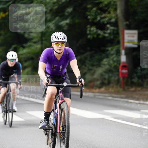 14.09.2025 - Stadtparktriathlon Michael Burmester http://msf.ph/oto/8911953 14.09.2025 11:23:00 Radfahren 829, 831, 851, 882, 918, 920, 948, 963, 974 meine-sportfotos.de