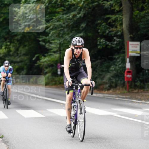 14.09.2025 - Stadtparktriathlon Michael Burmester http://msf.ph/oto/8911970 14.09.2025 11:23:31 Radfahren 858, 888, 966 meine-sportfotos.de