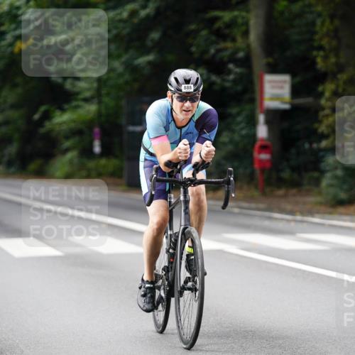 14.09.2025 - Stadtparktriathlon Michael Burmester http://msf.ph/oto/8911974 14.09.2025 11:23:32 Radfahren 858, 888, 966 meine-sportfotos.de