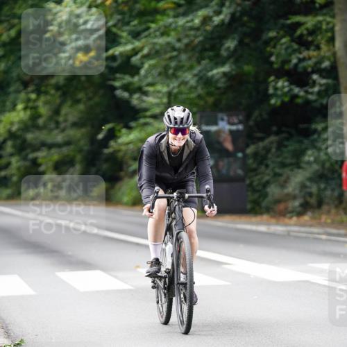 14.09.2025 - Stadtparktriathlon Michael Burmester http://msf.ph/oto/8911975 14.09.2025 11:23:35 Radfahren 849, 858, 888, 966 meine-sportfotos.de
