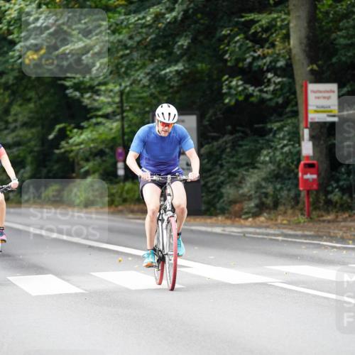14.09.2025 - Stadtparktriathlon Michael Burmester http://msf.ph/oto/8911981 14.09.2025 11:23:43 Radfahren 849, 893, 936, 940, 943, 994, 1005, 1008 meine-sportfotos.de