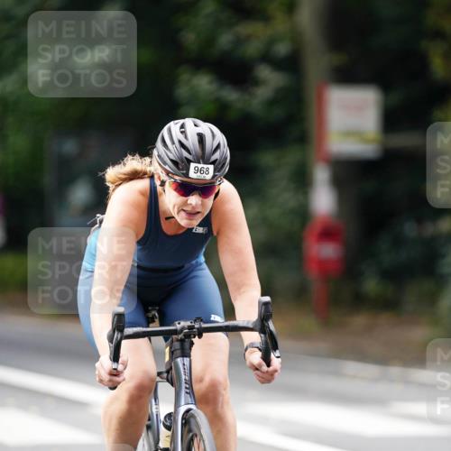 14.09.2025 - Stadtparktriathlon Michael Burmester http://msf.ph/oto/8912022 14.09.2025 11:24:18 Radfahren 894, 968, 970, 980 meine-sportfotos.de