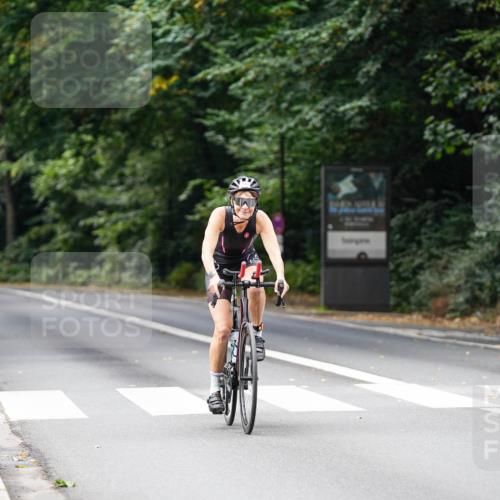 14.09.2025 - Stadtparktriathlon Michael Burmester http://msf.ph/oto/8912067 14.09.2025 11:26:09 Radfahren 835, 930, 951, 1006 meine-sportfotos.de