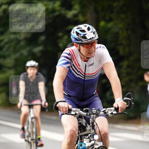 14.09.2025 - Stadtparktriathlon Michael Burmester http://msf.ph/oto/8912113 14.09.2025 11:26:57 Radfahren 868, 898, 932, 969, 985, 995 meine-sportfotos.de