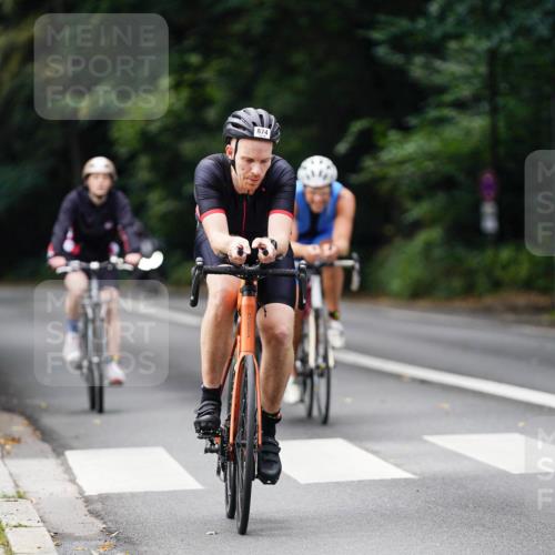 14.09.2025 - Stadtparktriathlon Michael Burmester http://msf.ph/oto/8912124 14.09.2025 11:27:24 Radfahren 836, 838, 867, 874, 947, 979, 996 meine-sportfotos.de