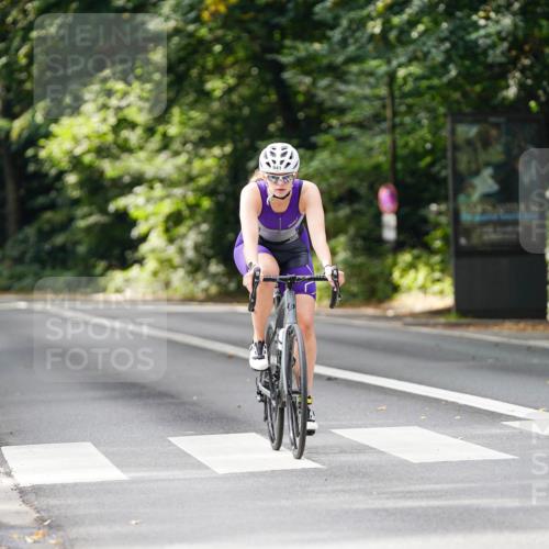 14.09.2025 - Stadtparktriathlon Michael Burmester http://msf.ph/oto/8912160 14.09.2025 11:28:03 Radfahren 848, 916, 925, 941 meine-sportfotos.de