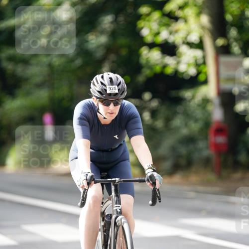 14.09.2025 - Stadtparktriathlon Michael Burmester http://msf.ph/oto/8912166 14.09.2025 11:28:08 Radfahren 854, 925, 941 meine-sportfotos.de