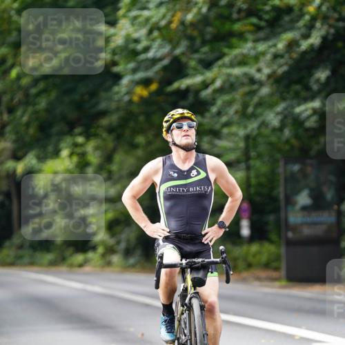 14.09.2025 - Stadtparktriathlon Michael Burmester http://msf.ph/oto/8912234 14.09.2025 11:30:39 Radfahren 822, 829, 850, 855, 952, 960, 1014 meine-sportfotos.de