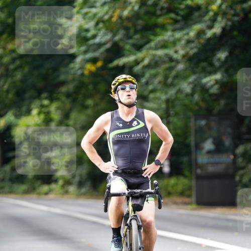 14.09.2025 - Stadtparktriathlon Michael Burmester http://msf.ph/oto/8912235 14.09.2025 11:30:39 Radfahren 822, 829, 850, 855, 952, 960, 1014 meine-sportfotos.de