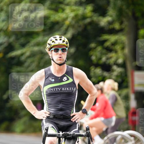 14.09.2025 - Stadtparktriathlon Michael Burmester http://msf.ph/oto/8912237 14.09.2025 11:30:40 Radfahren 822, 829, 850, 855, 952, 960, 1014 meine-sportfotos.de