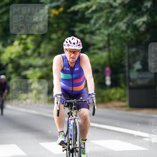 14.09.2025 - Stadtparktriathlon Michael Burmester http://msf.ph/oto/8912262 14.09.2025 11:31:18 Radfahren 858, 886, 943, 972, 978, 1001, 1002, 1007 meine-sportfotos.de
