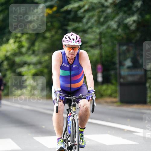 14.09.2025 - Stadtparktriathlon Michael Burmester http://msf.ph/oto/8912263 14.09.2025 11:31:18 Radfahren 858, 886, 943, 972, 978, 1001, 1002, 1007 meine-sportfotos.de