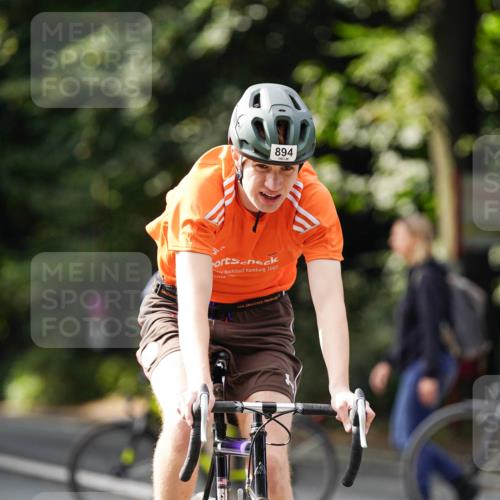 14.09.2025 - Stadtparktriathlon Michael Burmester http://msf.ph/oto/8912313 14.09.2025 11:32:22 Radfahren 894, 968, 974, 997, 1017 meine-sportfotos.de