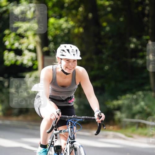 14.09.2025 - Stadtparktriathlon Michael Burmester http://msf.ph/oto/8912324 14.09.2025 11:32:47 Radfahren 936, 950, 967, 994 meine-sportfotos.de