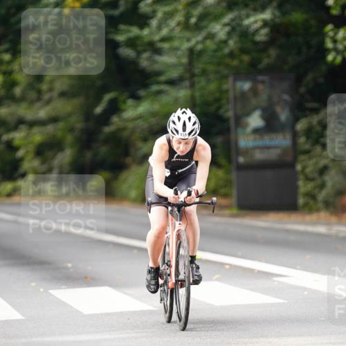 14.09.2025 - Stadtparktriathlon Michael Burmester http://msf.ph/oto/8912378 14.09.2025 11:34:21 Radfahren 934, 935, 1000 meine-sportfotos.de