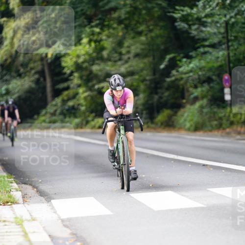 14.09.2025 - Stadtparktriathlon Michael Burmester http://msf.ph/oto/8912380 14.09.2025 11:34:24 Radfahren 926, 934, 935, 969 meine-sportfotos.de