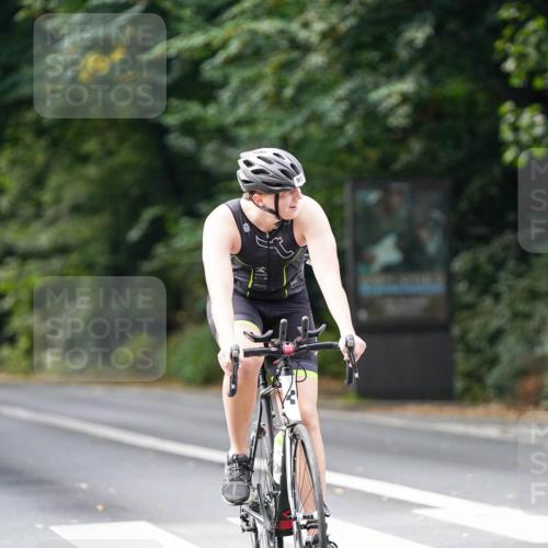 14.09.2025 - Stadtparktriathlon Michael Burmester http://msf.ph/oto/8912385 14.09.2025 11:34:34 Radfahren 902, 926, 969, 993, 1035 meine-sportfotos.de