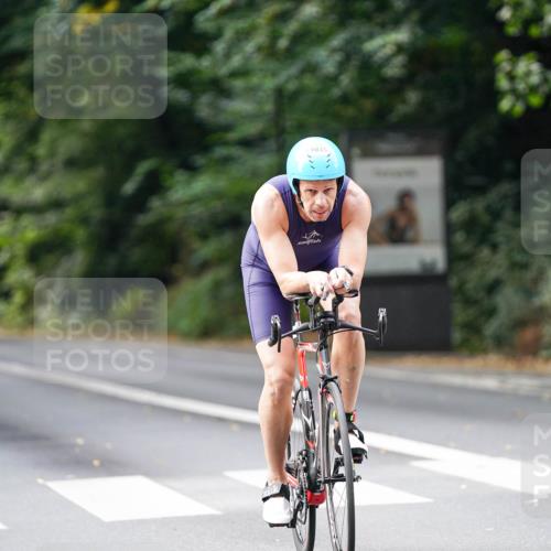 14.09.2025 - Stadtparktriathlon Michael Burmester http://msf.ph/oto/8912388 14.09.2025 11:34:38 Radfahren 902, 926, 969, 993, 1035 meine-sportfotos.de