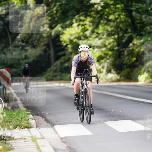 14.09.2025 - Stadtparktriathlon Michael Burmester http://msf.ph/oto/8912391 14.09.2025 11:34:45 Radfahren 976, 979, 993 meine-sportfotos.de