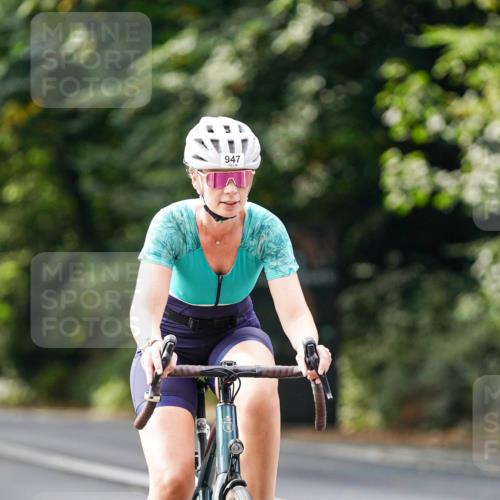 14.09.2025 - Stadtparktriathlon Michael Burmester http://msf.ph/oto/8912417 14.09.2025 11:35:25 Radfahren 931, 947, 990, 1023, 1041 meine-sportfotos.de