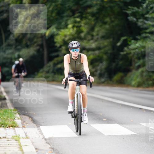 14.09.2025 - Stadtparktriathlon Michael Burmester http://msf.ph/oto/8912426 14.09.2025 11:35:44 Radfahren 995, 996, 1020 meine-sportfotos.de