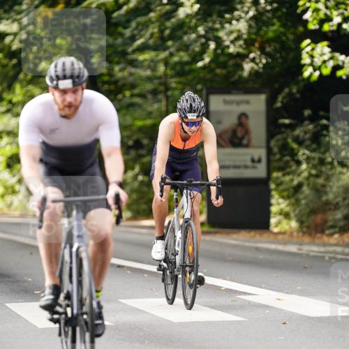 14.09.2025 - Stadtparktriathlon Michael Burmester http://msf.ph/oto/8912452 14.09.2025 11:36:31 Radfahren 1101, 1109, 1112, 1115 meine-sportfotos.de
