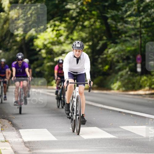 14.09.2025 - Stadtparktriathlon Michael Burmester http://msf.ph/oto/8912460 14.09.2025 11:36:40 Radfahren 916, 938, 973, 982, 989, 1018, 1077, 1101, 1112 meine-sportfotos.de