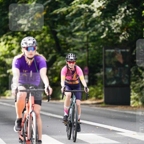 14.09.2025 - Stadtparktriathlon Michael Burmester http://msf.ph/oto/8912462 14.09.2025 11:36:43 Radfahren 916, 938, 973, 982, 989, 1018, 1077, 1083, 1101 meine-sportfotos.de