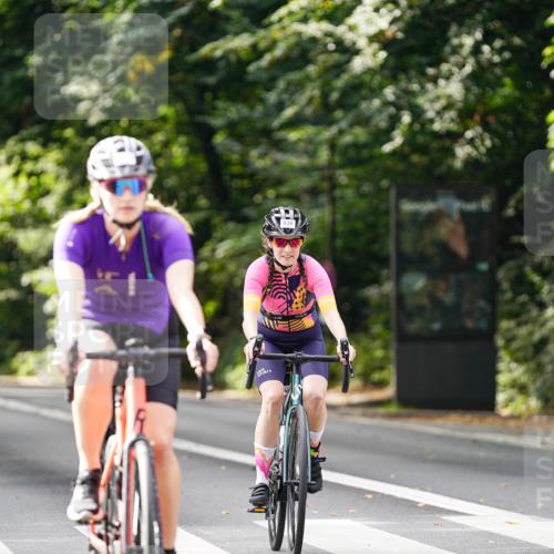 14.09.2025 - Stadtparktriathlon Michael Burmester http://msf.ph/oto/8912463 14.09.2025 11:36:43 Radfahren 916, 938, 973, 982, 989, 1018, 1077, 1083, 1101 meine-sportfotos.de