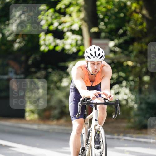 14.09.2025 - Stadtparktriathlon Michael Burmester http://msf.ph/oto/8912468 14.09.2025 11:36:48 Radfahren 916, 938, 973, 982, 1018, 1077, 1083 meine-sportfotos.de