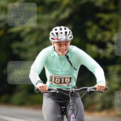 14.09.2025 - Stadtparktriathlon Michael Burmester http://msf.ph/oto/8912493 14.09.2025 11:37:38 Radfahren 1016, 1039, 1043, 1054, 1107 meine-sportfotos.de