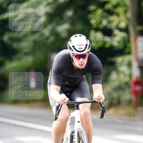 14.09.2025 - Stadtparktriathlon Michael Burmester http://msf.ph/oto/8912506 14.09.2025 11:37:53 Radfahren 963, 981, 984, 987, 1026, 1033, 1064 meine-sportfotos.de