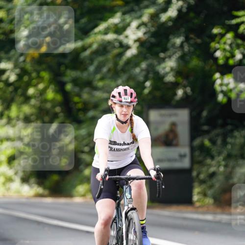 14.09.2025 - Stadtparktriathlon Michael Burmester http://msf.ph/oto/8912560 14.09.2025 11:39:20 Radfahren 927, 960, 1058, 1087, 1091 meine-sportfotos.de