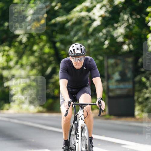 14.09.2025 - Stadtparktriathlon Michael Burmester http://msf.ph/oto/8912569 14.09.2025 11:39:27 Radfahren 927, 940, 960, 1031, 1058, 1073, 1087, 1110 meine-sportfotos.de